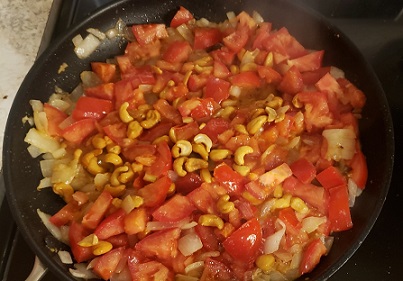 starting the gravy.  it's a picture of a pan with some stuff in it.  none of my pictures are particularly good or interesting to be honest with you.